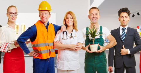 Bedrijfsarts samen met medewerkers uit verschillende branches